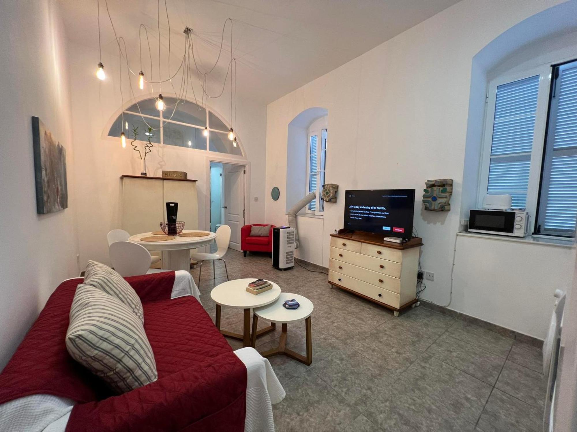 Budget-Friendly 1Br In The City Center Gibraltar Exterior photo